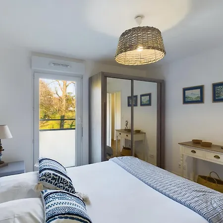 -birdy- Chaleureux T2, Renove Avec Parking Apartmán